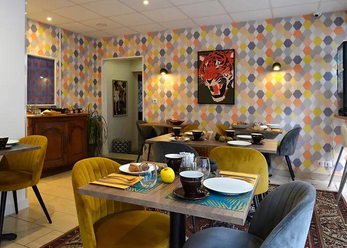 Logis Hotel Restaurant Maison Voltaire