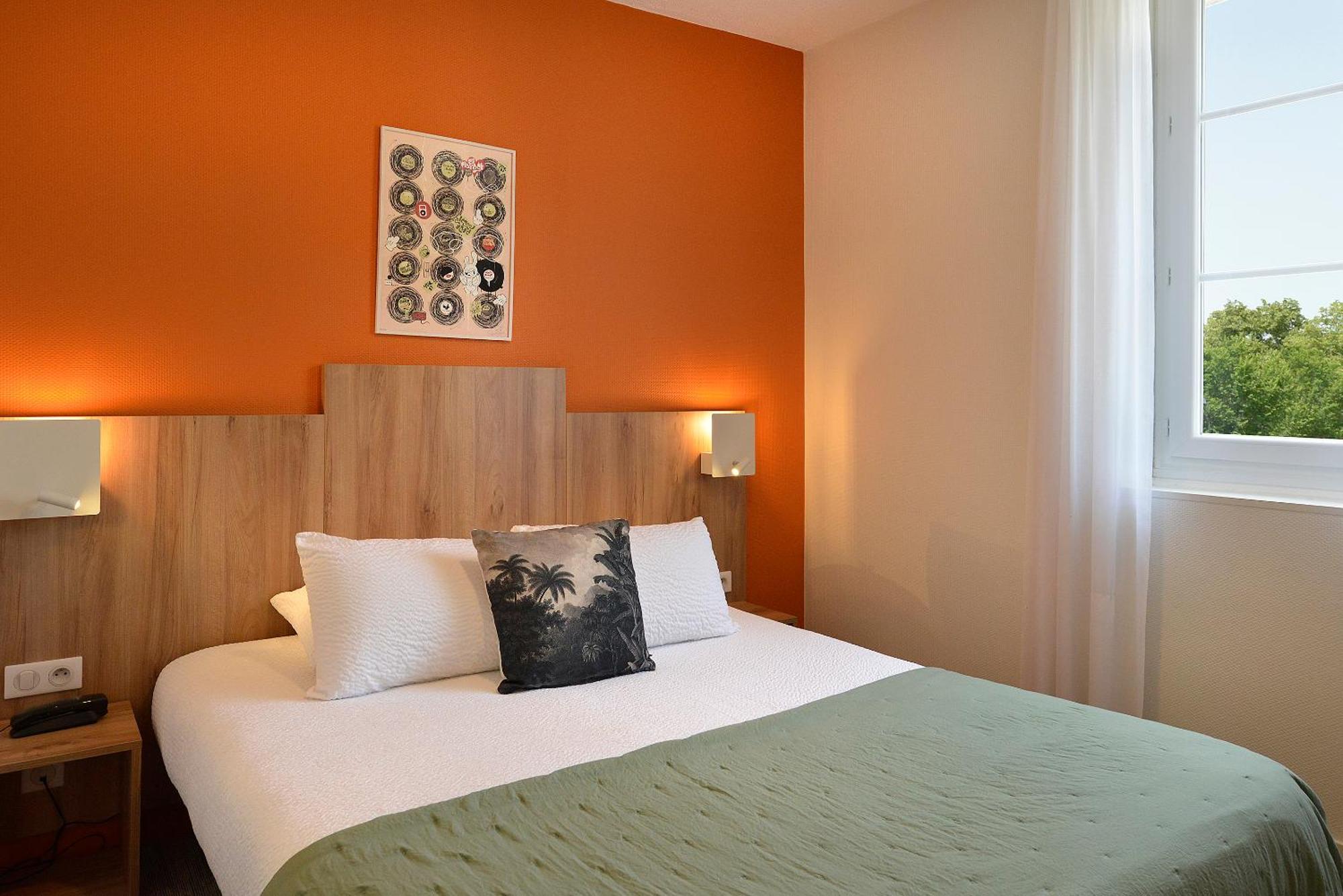 Hotel Logis Restaurant Maison Voltaire 3*