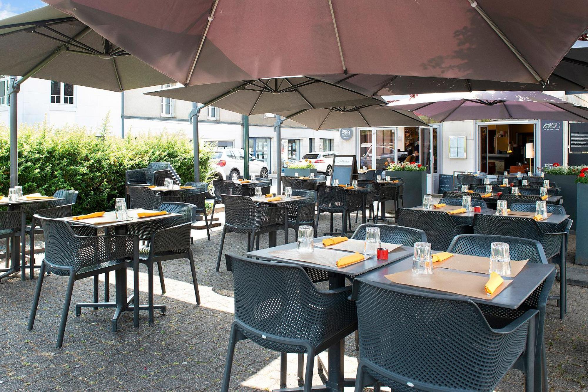 Hotel Logis Restaurant Maison Voltaire Amboise