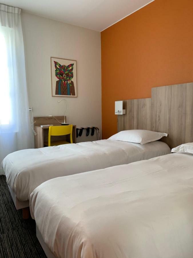 Logis Restaurant Maison Voltaire Hotel 3*