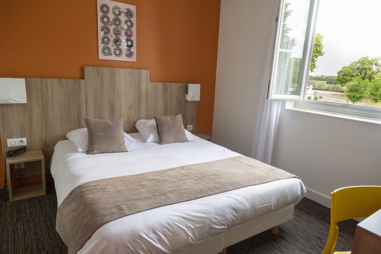 Hotel Logis Restaurant Maison Voltaire 3*
